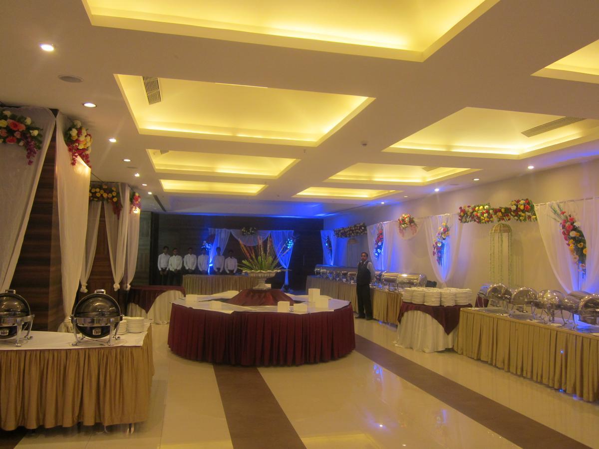 פאטנה Vijaya Tej Clarks Inn מראה חיצוני תמונה